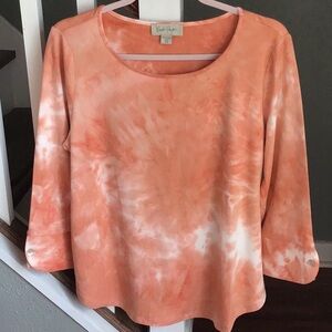 Beautiful peach colored top size S/M